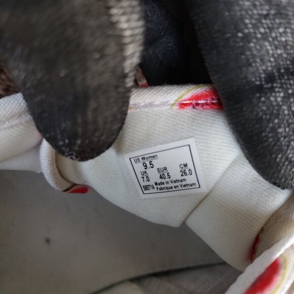 Vans low top canvas “Off the Wall”watermelon all over Sneakers Women’s Size 9.5 - Picture 7 of 7